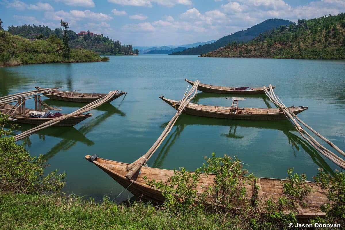 Turquoise waters of Lake Kivu, Rwanda — Great Rift Valley lake